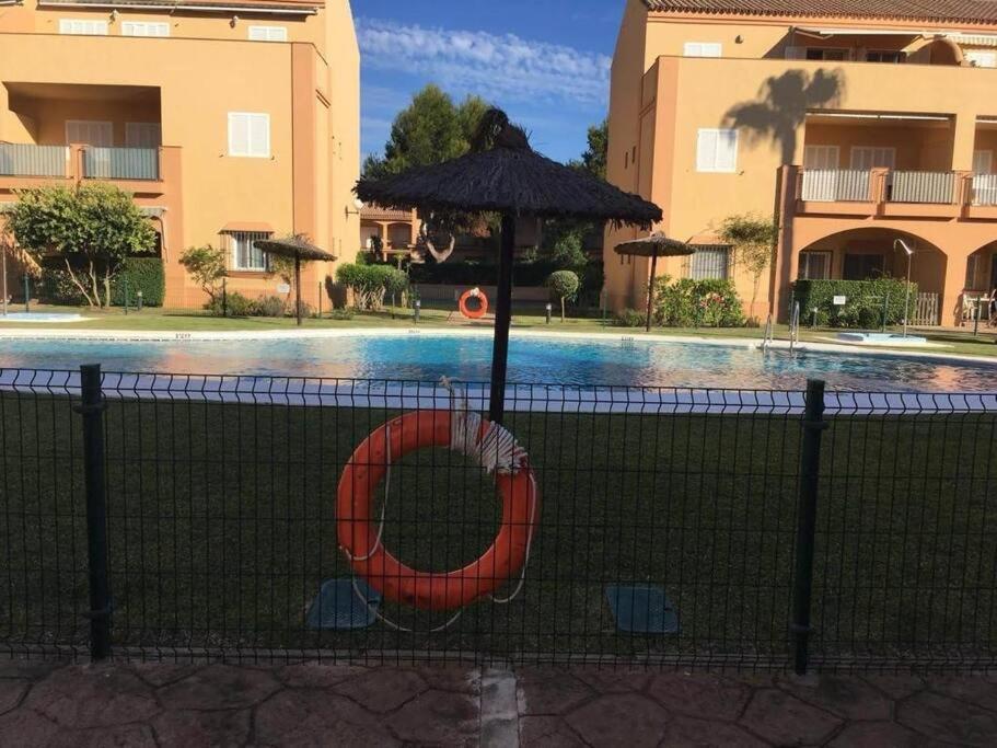 דירות נובו סנקטי פטרי Adosado En Novo Atlantico Golf מראה חיצוני תמונה